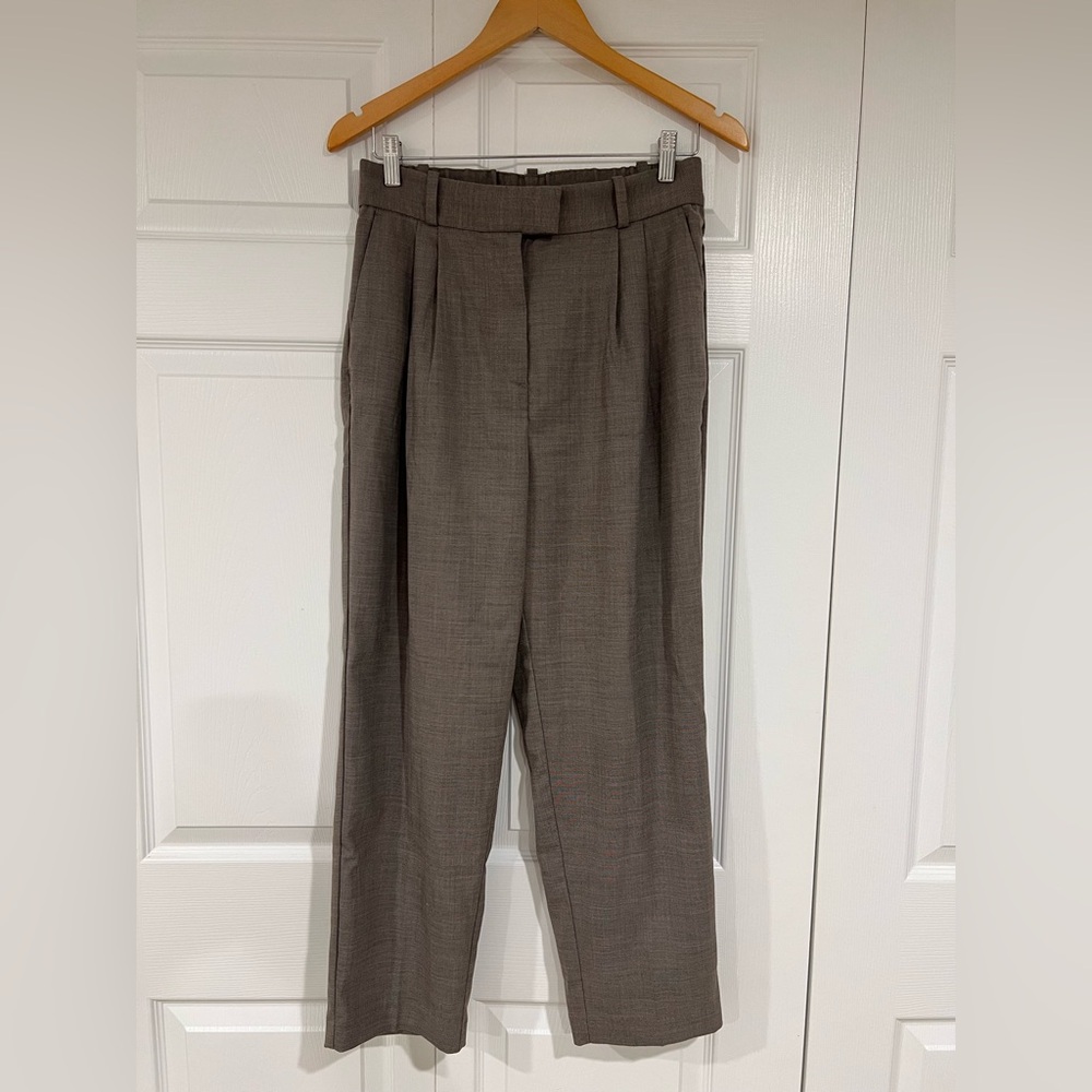 Stylish Brown Pleated Trousers
